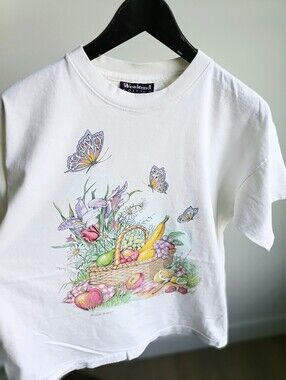 Vintage 90s Weekend Edition Nature Butterfly Fruit Basket Graphic Tee White L